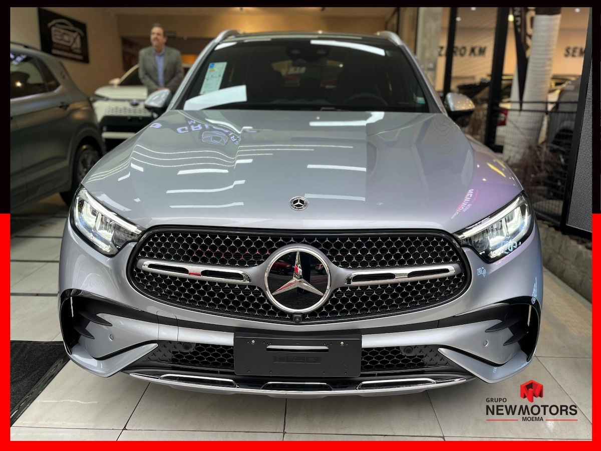 Foto do veículo MERCEDES-BENZ GLC 300 2.0 MHEV AMG LINE 4MATIC 9G-TRONIC 2025/2026 0 KM R$ 509.900,00