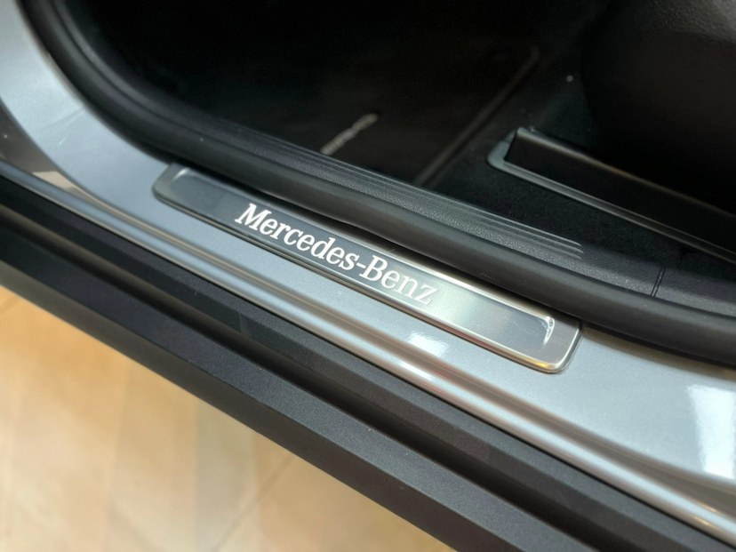 Foto do veículo MERCEDES-BENZ GLC 300 2.0 MHEV AMG LINE 4MATIC 9G-TRONIC 2026 0 KM 509.900,00