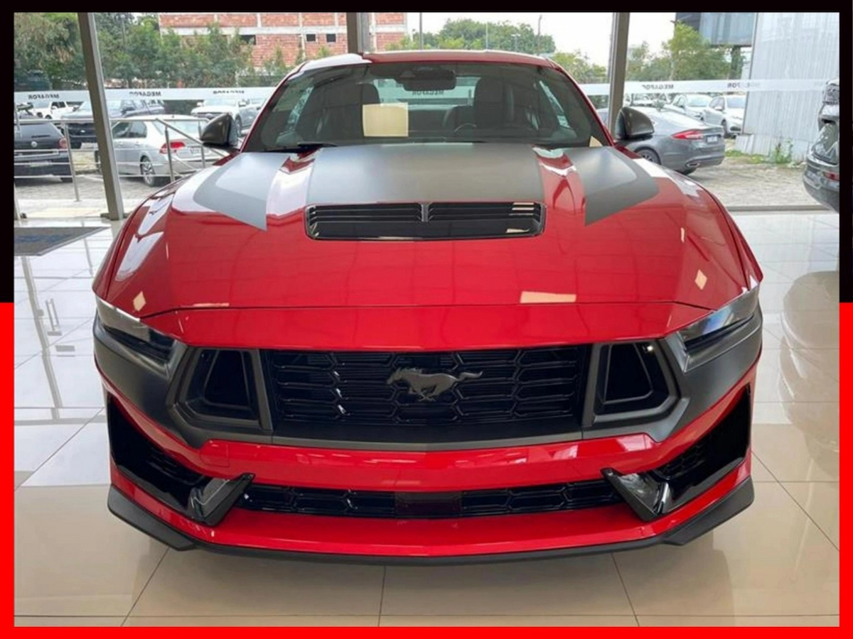Foto do veículo FORD MUSTANG 5.0 V8 GASOLINA DARK HORSE SELECTSHIFT 2025/2025 0 KM R$ 612.800,00