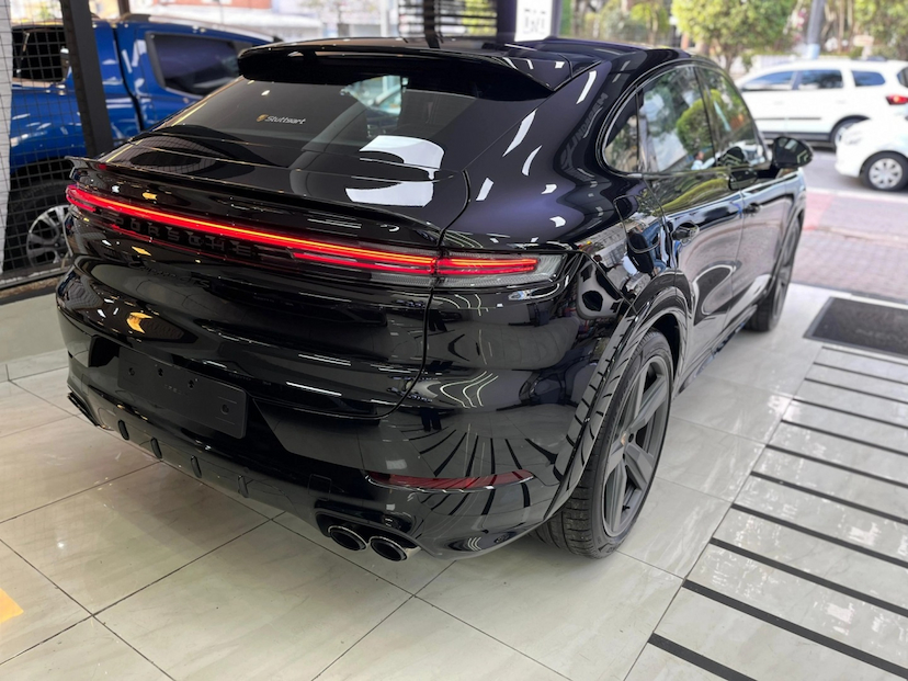 Foto do veículo PORSCHE CAYENNE 4.0 V8 GASOLINA GTS COUPÉ AWD TIPTRONIC S 2025 0 KM 1.149.777,00