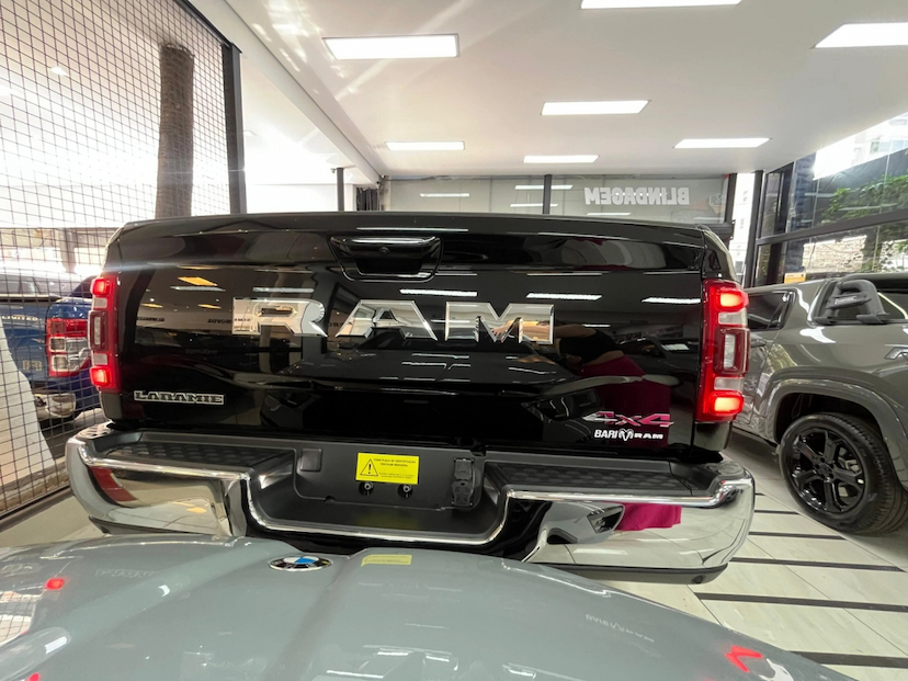 Foto do veículo RAM 2500 6.7 I6 TURBO DIESEL LARAMIE CD 4X4 AUTOMÁTICO 2026 0 KM 479.900,00