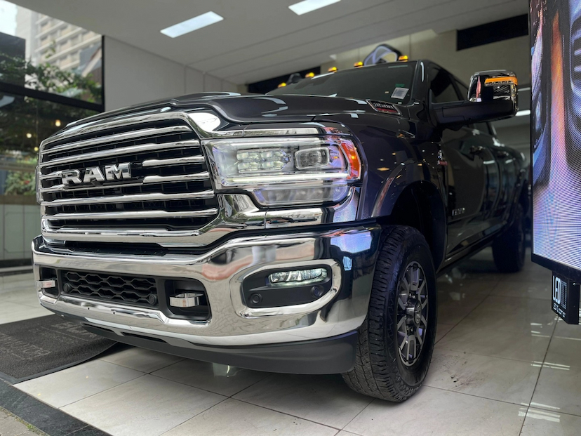 Foto do veículo RAM 3500 6.7 I6 TURBO DIESEL LIMITED LONGHORN CD 4X4  AUTOMÁTICO 2026 0 KM 584.800,00