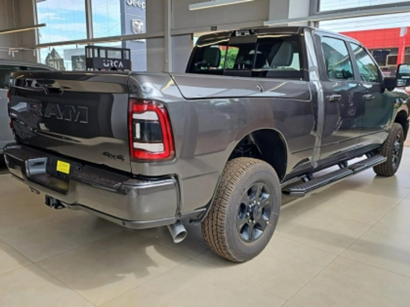 Foto do veículo RAM 3500 6.7 I6 TURBO DIESEL LARAMIE NIGHT EDITION CD 4X4  AUTOMÁTICO 2025 0 KM 539.800,00