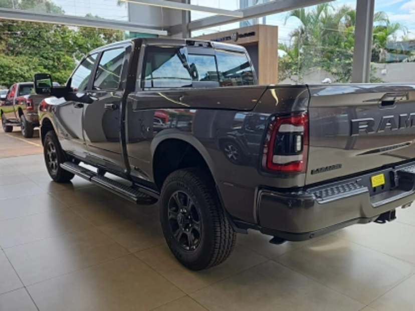 Foto do veículo RAM 3500 6.7 I6 TURBO DIESEL LARAMIE NIGHT EDITION CD 4X4  AUTOMÁTICO 2025 0 KM 539.800,00