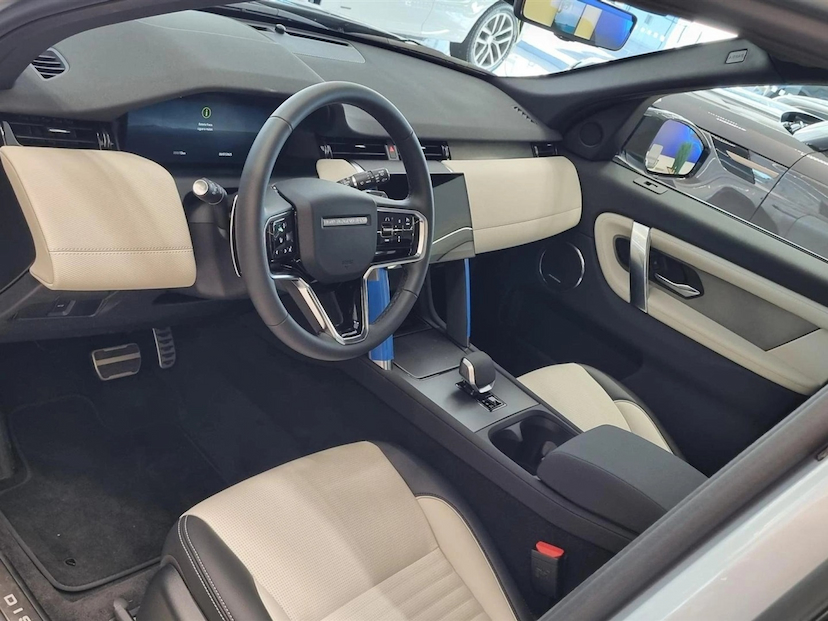 Foto do veículo LAND ROVER DISCOVERY SPORT 2.0 P250 TURBO FLEX R-DYNAMIC SE AUTOMÁTICO 2025 0 KM 444.900,00