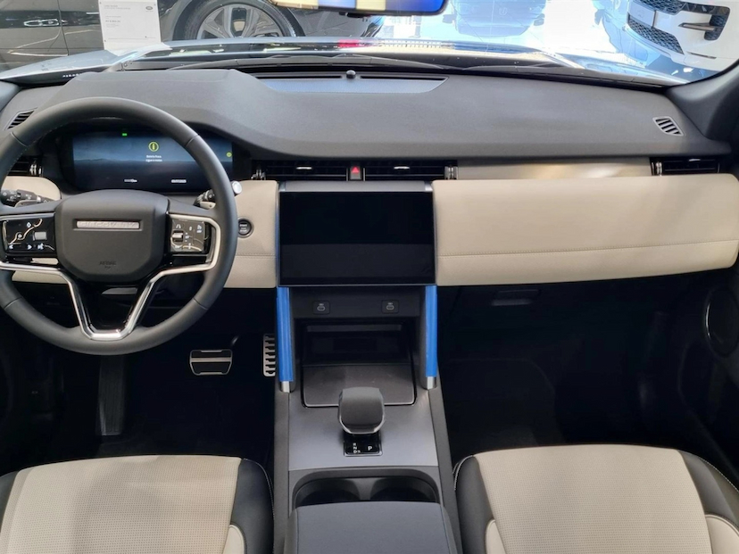 Foto do veículo LAND ROVER DISCOVERY SPORT 2.0 P250 TURBO FLEX R-DYNAMIC SE AUTOMÁTICO 2025 0 KM 444.900,00