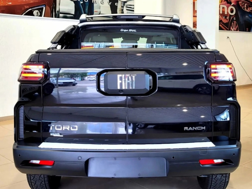 Foto do veículo FIAT TORO 2.2 TURBO DIESEL RANCH 4WD AT9 2027 0 KM 194.580,00