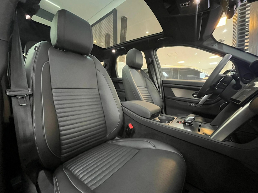 Foto do veículo LAND ROVER DISCOVERY SPORT 2.0 P250 TURBO FLEX R-DYNAMIC SE AUTOMÁTICO 2025 0 KM 444.900,00