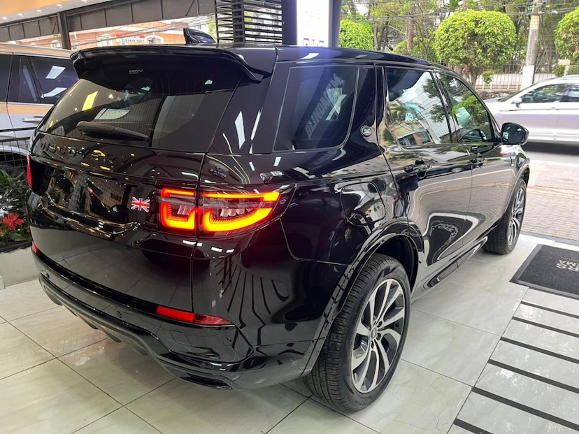 Foto do veículo LAND ROVER DISCOVERY SPORT 2.0 P250 TURBO FLEX R-DYNAMIC SE AUTOMÁTICO 2025 0 KM 444.900,00