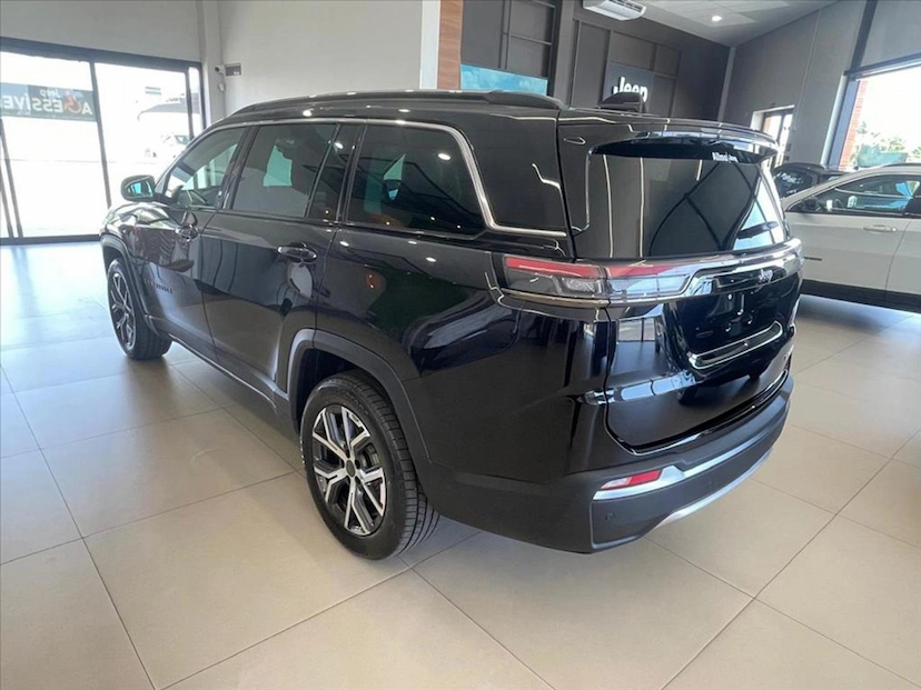 Foto do veículo JEEP COMMANDER 1.3 T270 TURBO FLEX LIMITED AT6 2026 0 KM 222.777,00