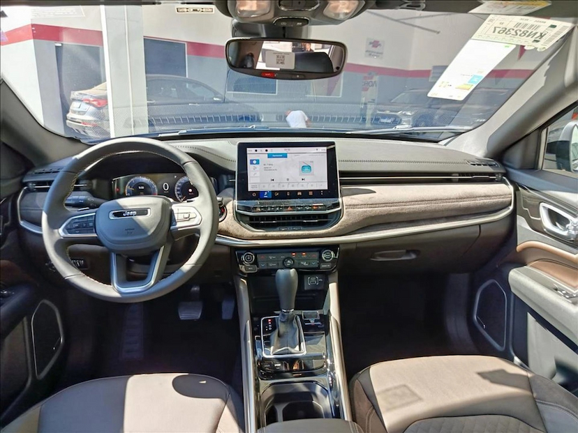Foto do veículo JEEP COMMANDER 1.3 T270 TURBO FLEX OVERLAND AT6 2026 0 KM 249.500,00