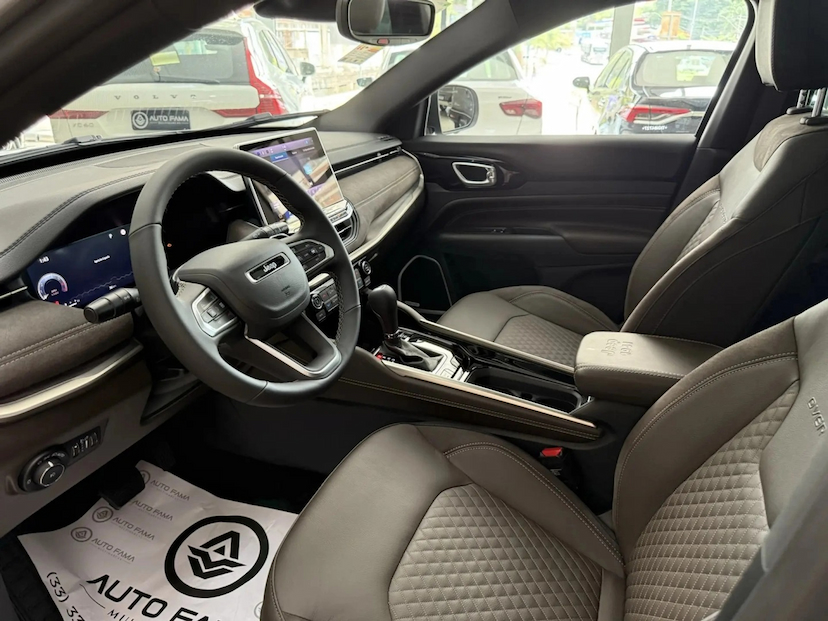 Foto do veículo JEEP COMMANDER 1.3 T270 TURBO FLEX OVERLAND AT6 2026 0 KM 249.500,00