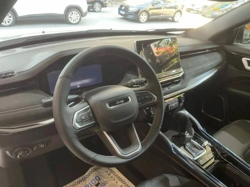Foto do veículo JEEP COMMANDER 2.0 HURRICANE 4 TURBO GASOLINA BLACKHAWK AT9 2026 0 KM 290.777,00