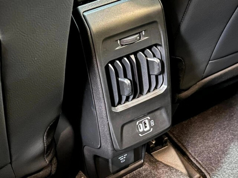 Foto do veículo JEEP COMPASS 2.0 HURRICANE 4 TURBO GASOLINA BLACKHAWK AT9 2026 0 KM 237.777,00