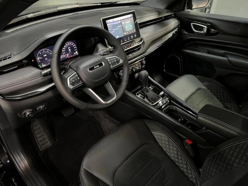 Foto do veículo JEEP COMPASS 2.0 HURRICANE 4 TURBO GASOLINA BLACKHAWK AT9 2026 0 KM 237.777,00