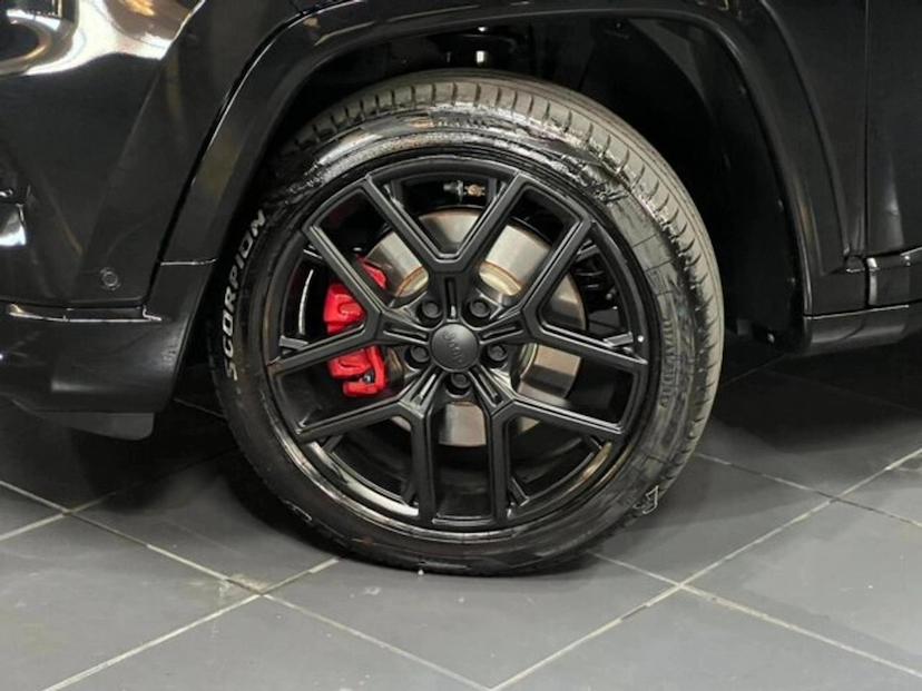 Foto do veículo JEEP COMPASS 2.0 HURRICANE 4 TURBO GASOLINA BLACKHAWK AT9 2026 0 KM 237.777,00