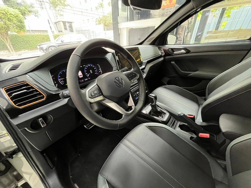 Foto do veículo VOLKSWAGEN T-CROSS 1.4 250 TSI TOTAL FLEX EXTREME AUTOMÁTICO 2026 0 KM 178.777,00