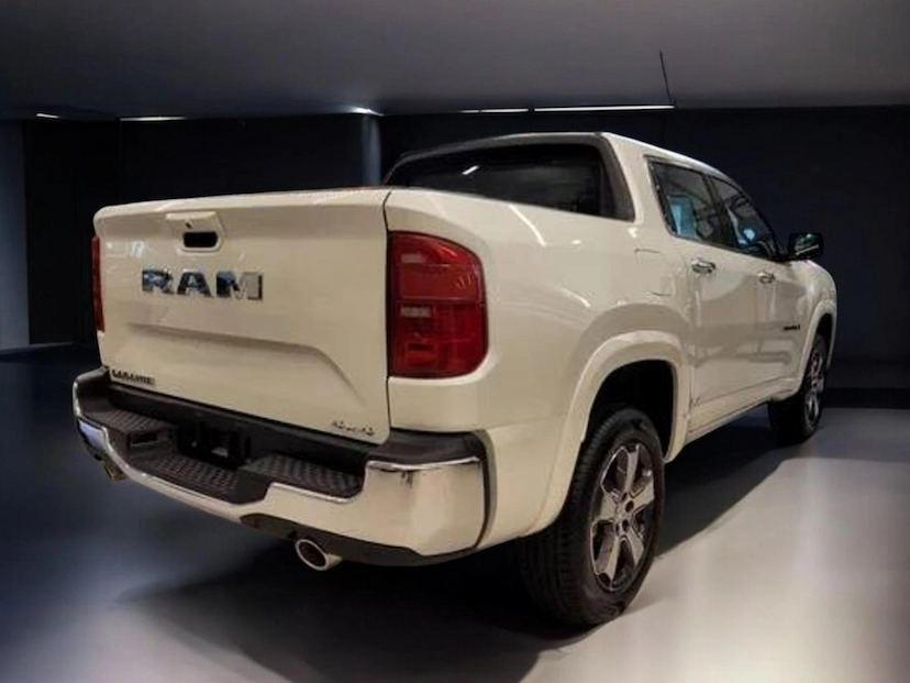 Foto do veículo RAM RAMPAGE 2.2 TURBO DIESEL LARAMIE 4X4 AUTOMÁTICO 2027 0 KM 223.800,00