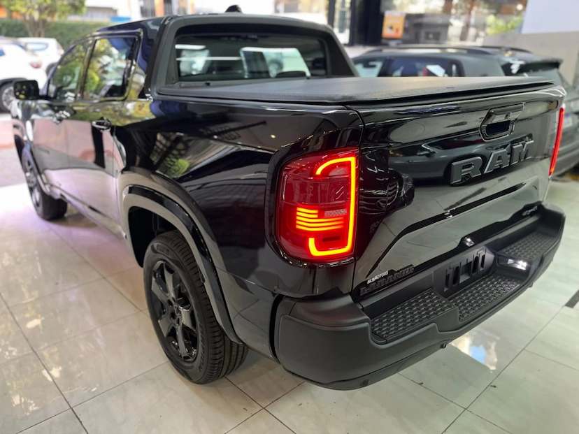 Foto do veículo RAM RAMPAGE 2.2 TURBO DIESEL LARAMIE 4X4 AUTOMÁTICO 2027 0 KM 223.800,00