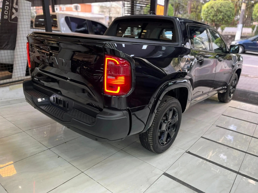 Foto do veículo RAM RAMPAGE 2.2 TURBO DIESEL LARAMIE 4X4 AUTOMÁTICO 2027 0 KM 223.800,00
