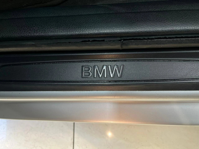 Foto do veículo BMW 316I 1.6 SEDAN 8V TURBO GASOLINA 4P AUTOMATICO 2015 83.000 KM 95.777,00