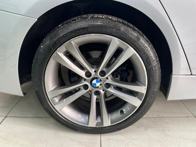 Foto do veículo BMW 316I 1.6 SEDAN 8V TURBO GASOLINA 4P AUTOMATICO 2015 83.000 KM 95.777,00