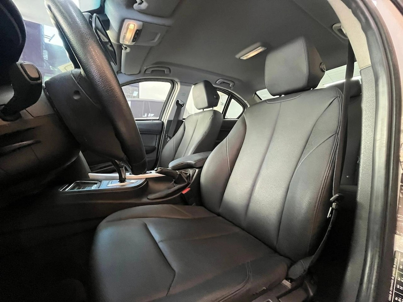 Foto do veículo BMW 316I 1.6 SEDAN 8V TURBO GASOLINA 4P AUTOMATICO 2015 83.000 KM 95.777,00