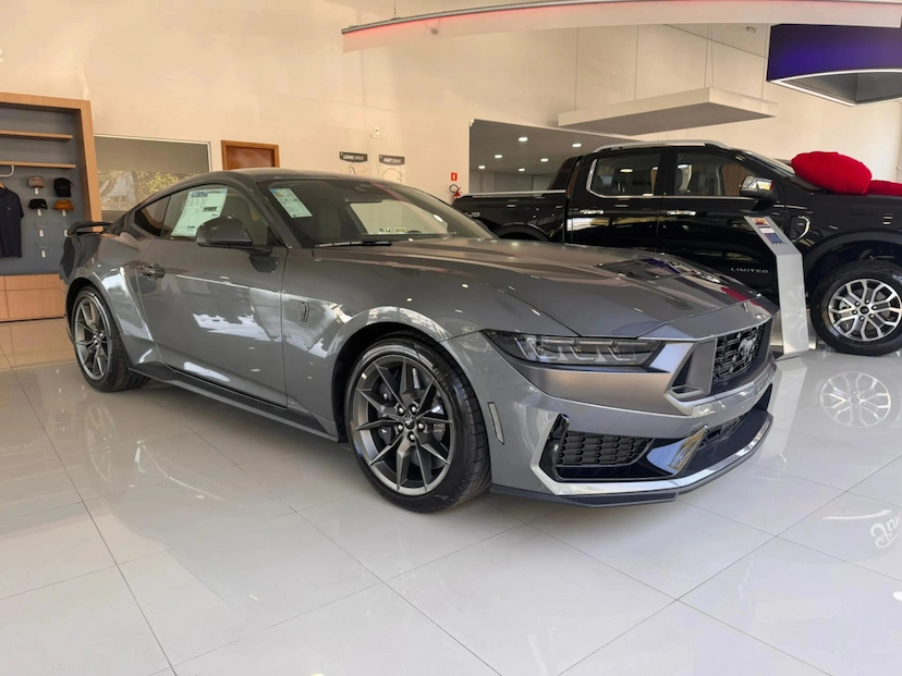 Foto do veículo FORD MUSTANG 5.0 V8 GASOLINA DARK HORSE SELECTSHIFT 2025 0 KM 612.800,00