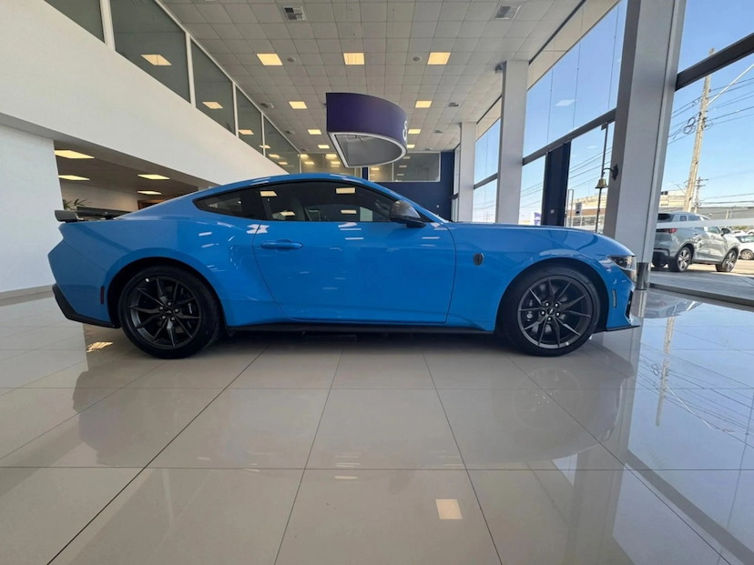 Foto do veículo FORD MUSTANG 5.0 V8 GASOLINA DARK HORSE SELECTSHIFT 2025 0 KM 612.800,00