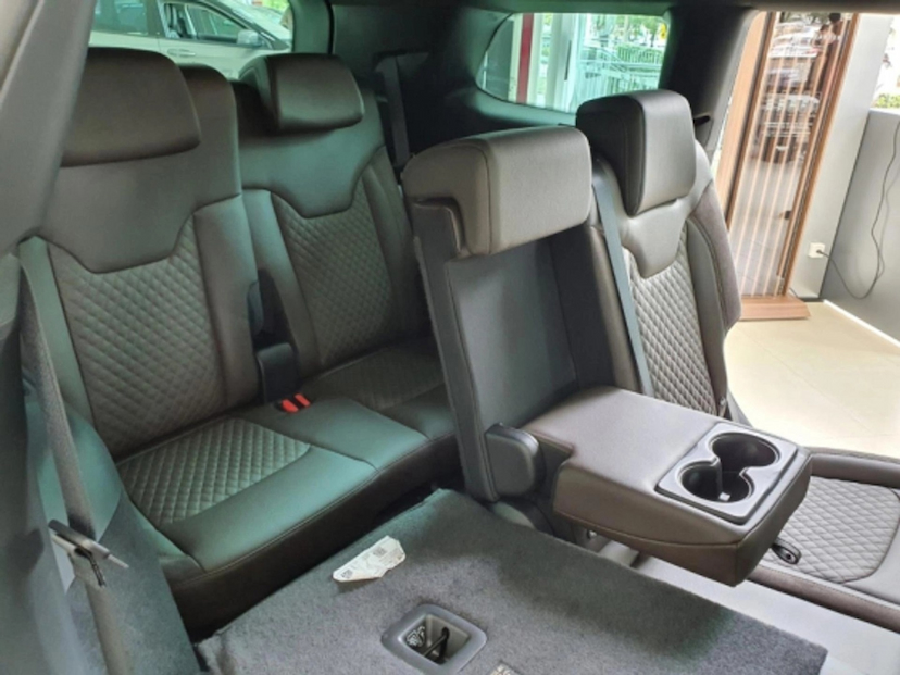 Foto do veículo JEEP COMMANDER 2.2 TURBO DIESEL OVERLAND AT9 2026 0 KM 278.500,00