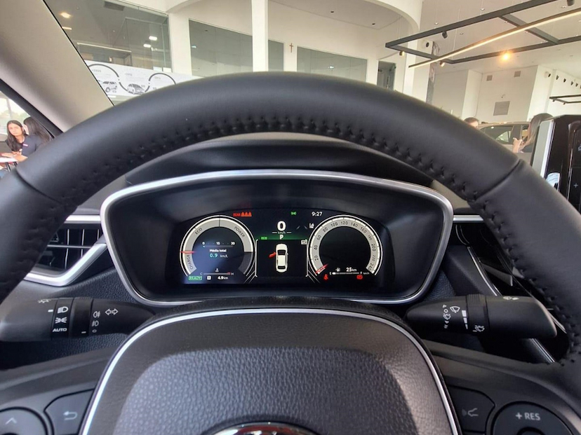 Foto do veículo TOYOTA COROLLA 1.8 VVT-I HYBRID FLEX ALTIS PREMIUM CVT 2026 0 KM 195.490,00