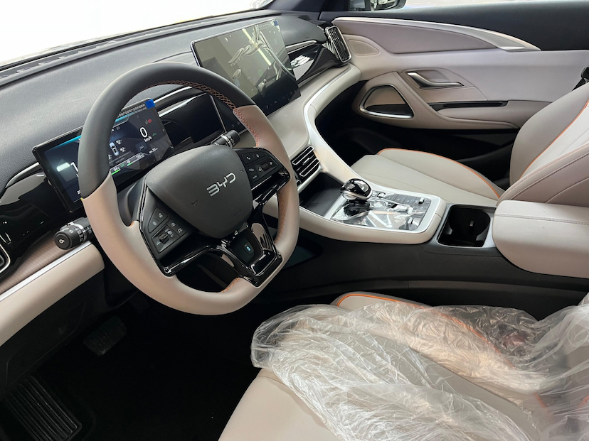 Foto do veículo BYD SONG PRO 1.5 DM-I HÍBRIDO GS AUTOMÁTICO 2026 0 KM 279.990,00