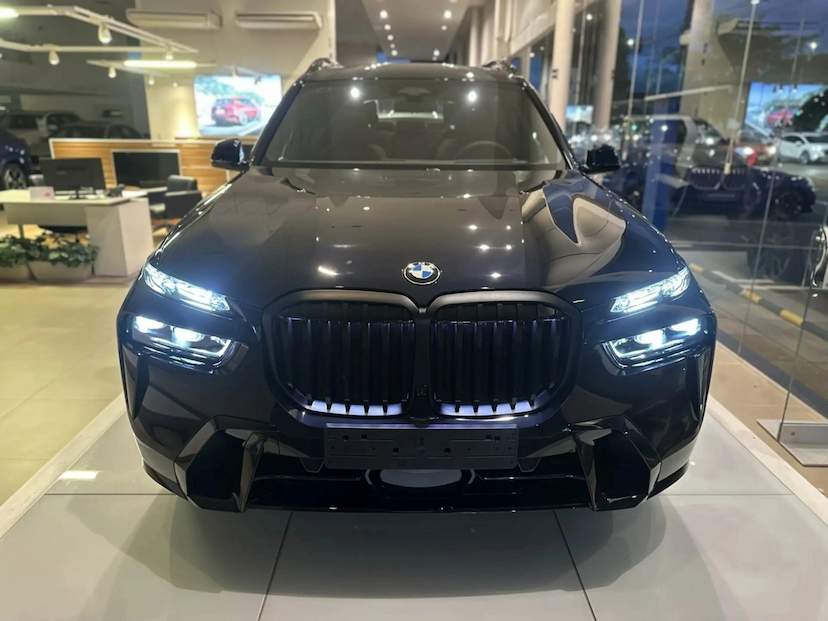 Foto do veículo BMW X7 3.0 TWINPOWER GASOLINA XDRIVE40I M SPORT STEPTRONIC 2026 0 KM 968.690,00