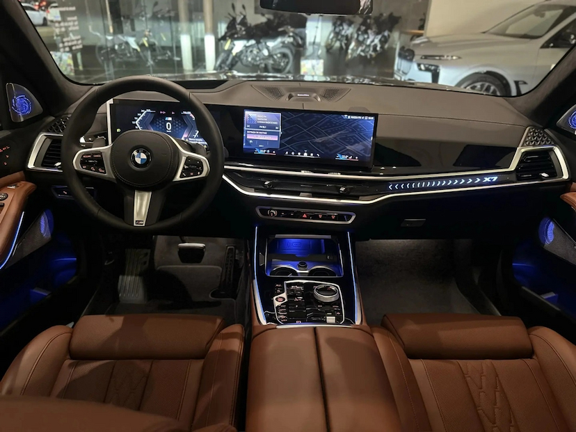 Foto do veículo BMW X7 3.0 TWINPOWER GASOLINA XDRIVE40I M SPORT STEPTRONIC 2026 0 KM 968.690,00