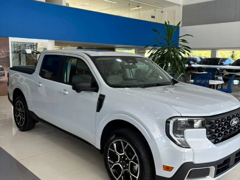 Foto do veículo FORD MAVERICK 2.5 HYBRID LARIAT E-CVT 2026 0 KM 231.800,00