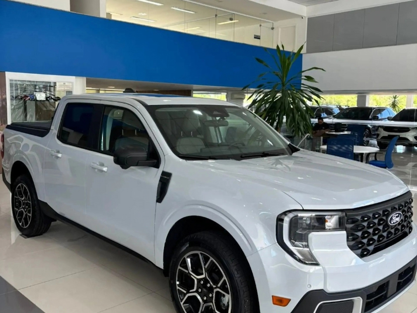 Foto do veículo FORD MAVERICK 2.5 HYBRID LARIAT E-CVT 2026 0 KM 231.800,00