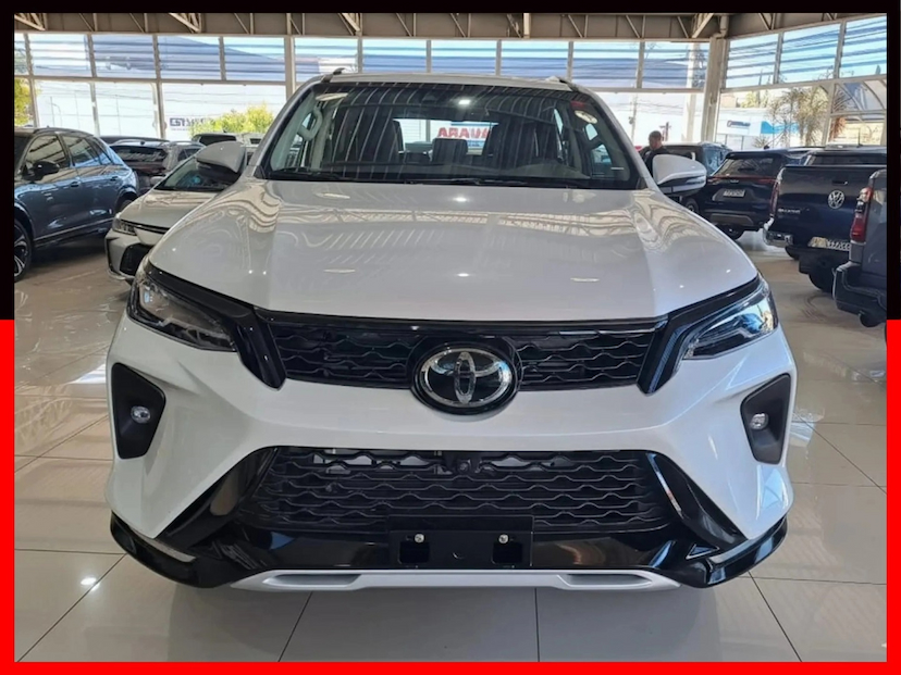 Foto do veículo TOYOTA HILUX SW4 2.8 D-4D TURBO DIESEL SRX PLATINUM 7L 4X4 AUTOMÁTICO 2026 0 KM 378.900,00