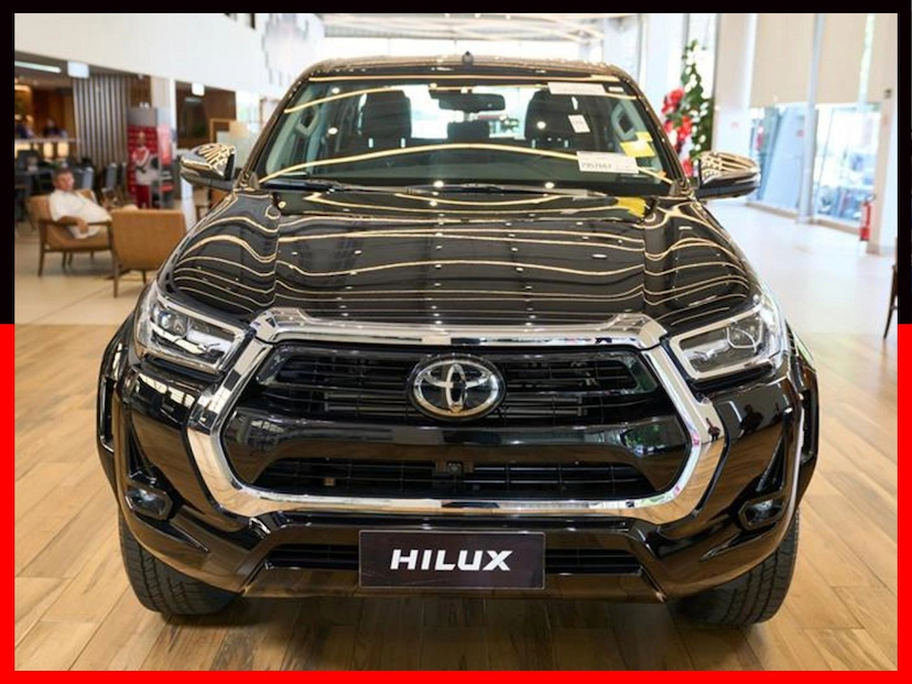 Foto do veículo TOYOTA HILUX 2.8 D-4D TURBO DIESEL CD SRX PLUS 4X4 AUTOMÁTICO 2026 0 KM 327.800,00