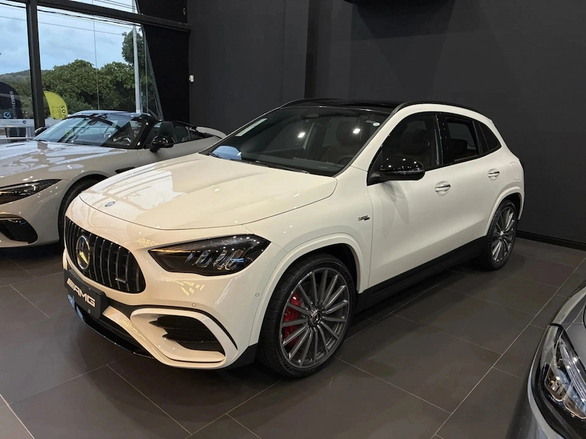 Foto do veículo MERCEDES-BENZ GLA 35 AMG 2.0 MHEV 4MATIC SPEEDSHIFT 2026 0 KM 535.890,00