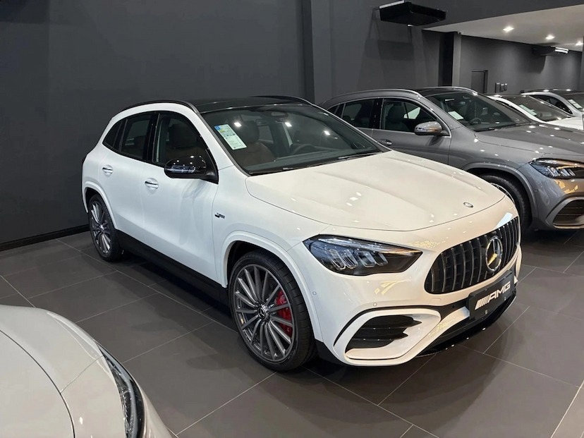 Foto do veículo MERCEDES-BENZ GLA 35 AMG 2.0 MHEV 4MATIC SPEEDSHIFT 2026 0 KM 535.890,00