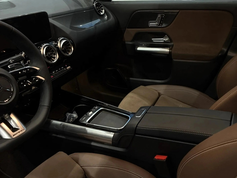 Foto do veículo MERCEDES-BENZ GLA 35 AMG 2.0 MHEV 4MATIC SPEEDSHIFT 2026 0 KM 535.890,00