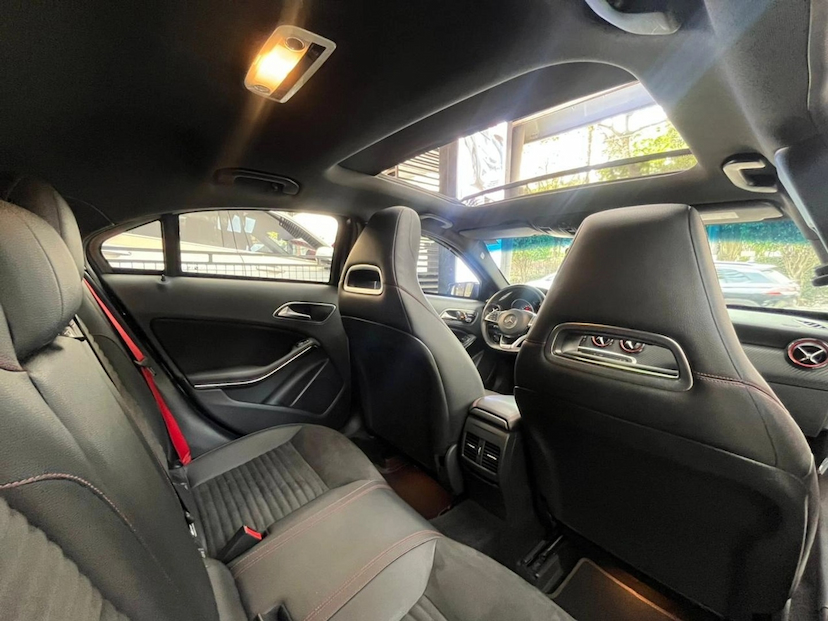 Foto do veículo MERCEDES-BENZ A 250 2.0 SPORT TURBO GASOLINA 4P AUTOMATIZADO 2017 77.000 KM 143.777,00