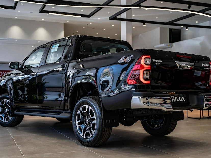 Foto do veículo TOYOTA HILUX 2.8 D-4D TURBO DIESEL CD SRX 4X4 AUTOMÁTICO 2026 0 KM 314.800,00