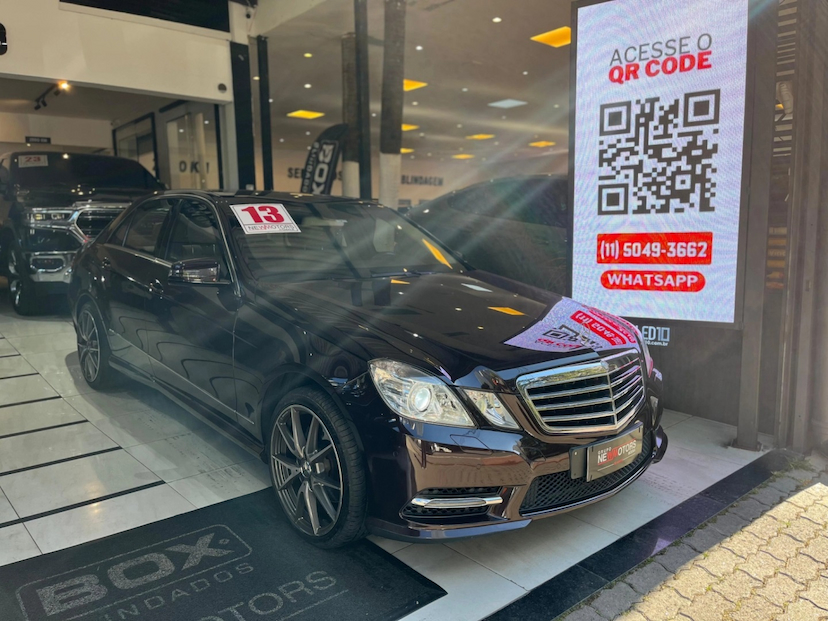 Foto do veículo MERCEDES-BENZ E 250 1.8 CGI AVANTGARDE 16V GASOLINA 4P AUTOMÁTICO 2013 56.000 KM 111.777,00