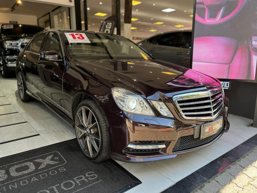 Foto do veículo MERCEDES-BENZ E 250 1.8 CGI AVANTGARDE 16V GASOLINA 4P AUTOMÁTICO 2013 56.000 KM 111.777,00