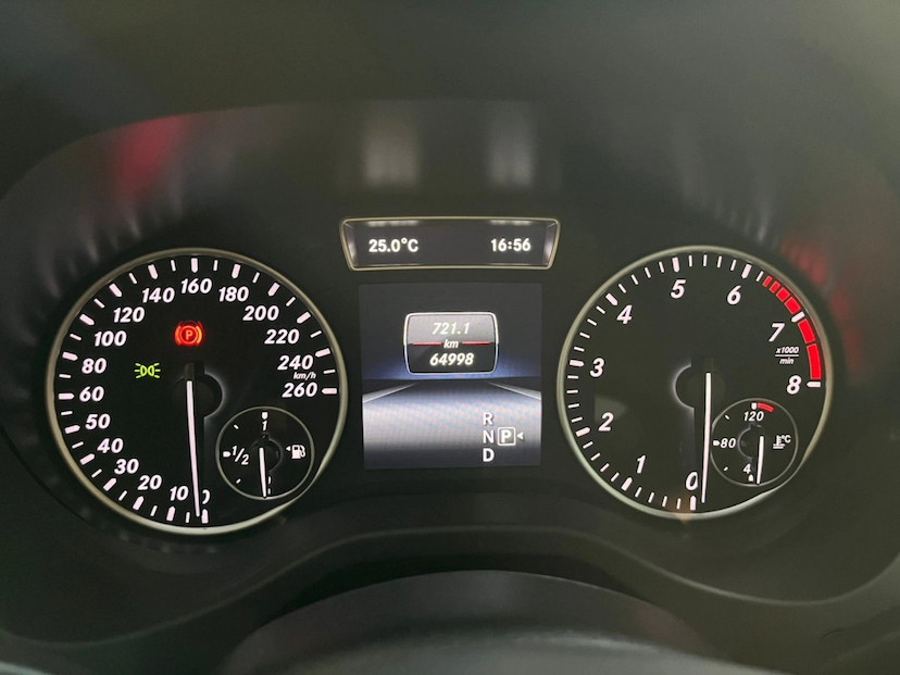 Foto do veículo MERCEDES-BENZ A 200 1.6 TURBO 16V FLEX 4P AUTOMÁTICO 2015 64.997 KM 95.777,00