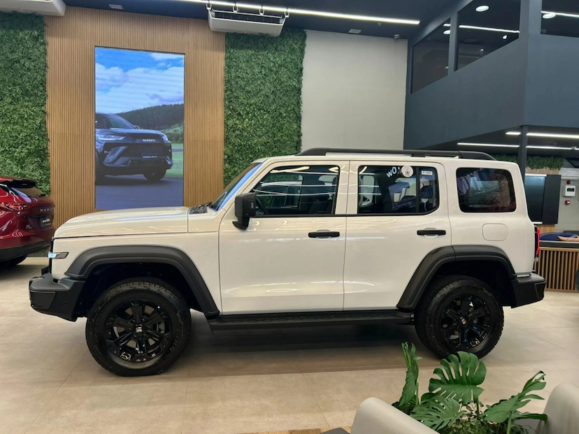Foto do veículo GWM TANK 300 2.0 HI4-T PHEV 4X4 9HAT FLEX 2027 0 KM 328.900,00
