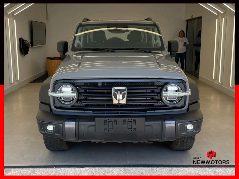 Foto do veículo GWM TANK 300 2.0 HI4-T PHEV 4X4 9HAT FLEX 2027 0 KM 328.900,00