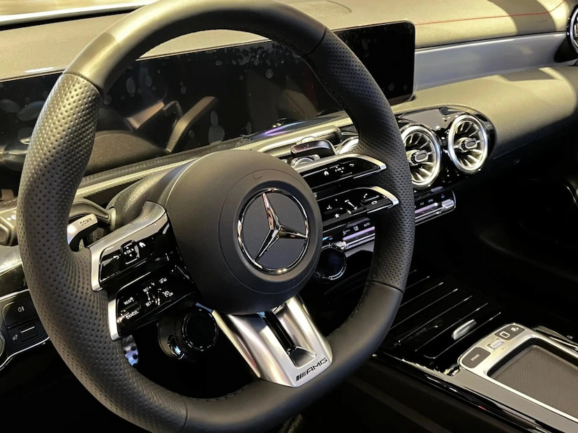 Foto do veículo MERCEDES-BENZ CLA 35 AMG 2.0 MHEV 4MATIC 8G-DCT 2026 0 KM 498.777,00