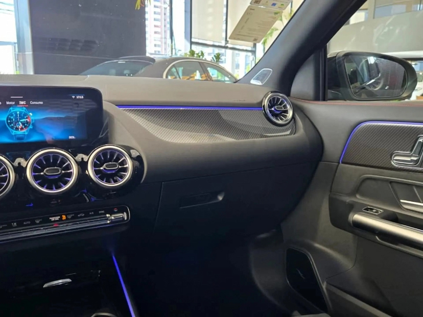 Foto do veículo MERCEDES-BENZ GLA 35 AMG 2.0 MHEV 4MATIC SPEEDSHIFT 2026 0 KM 537.777,00